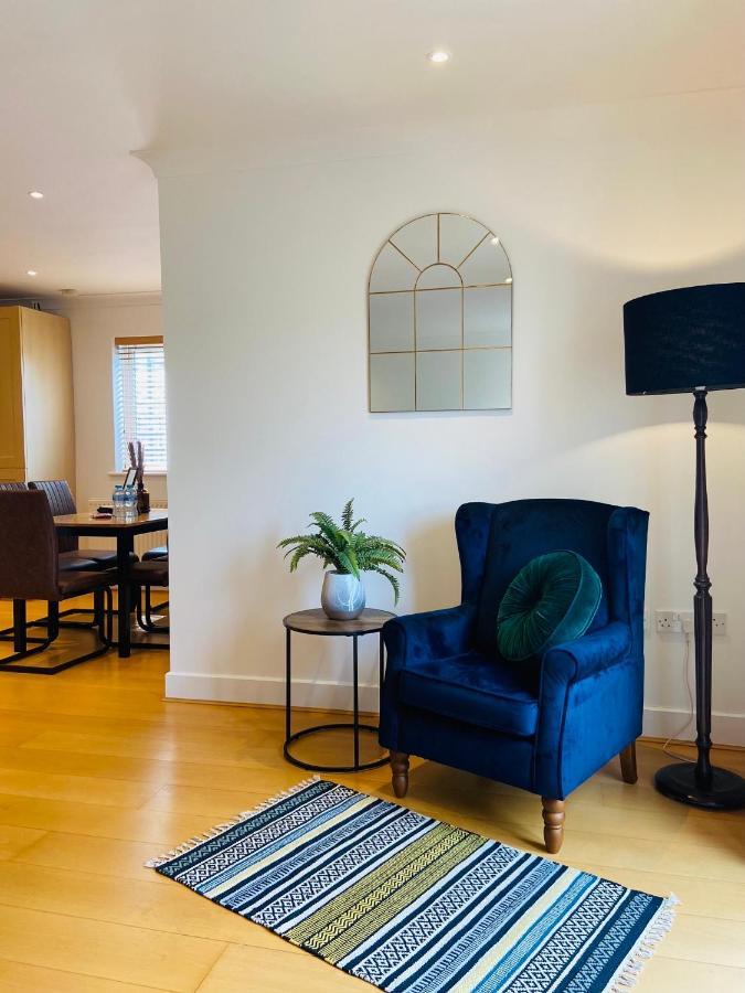 2 Bedroom, 2 Bathroom Apartment With Free Parking In A Great Location Cambridge Zewnętrze zdjęcie