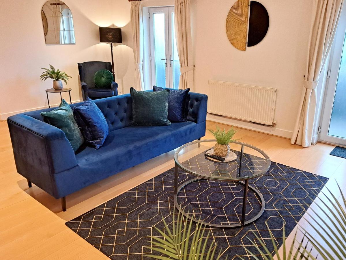 2 Bedroom, 2 Bathroom Apartment With Free Parking In A Great Location Cambridge Zewnętrze zdjęcie